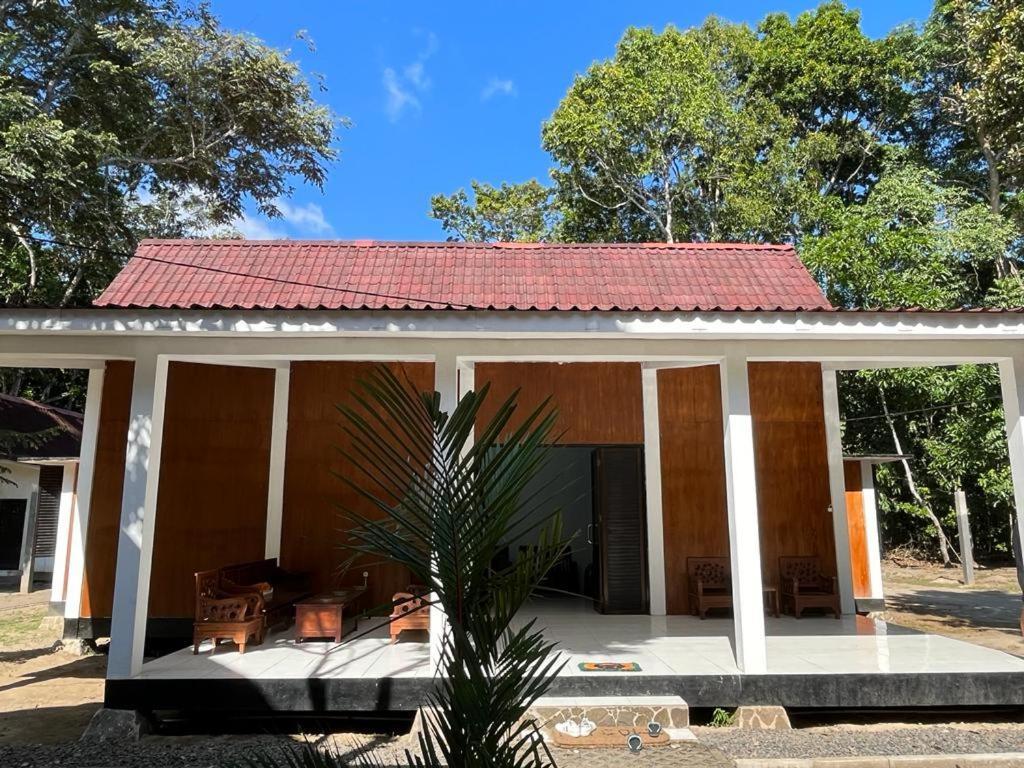 Capital O 92612 Penginapan D'Alas Purwo & Beachnearpadang Savana Sadengan Banyuwangi  Bagian luar foto