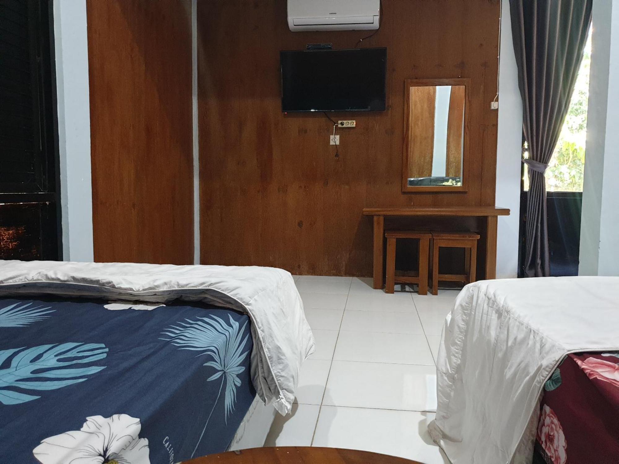 Capital O 92612 Penginapan D'Alas Purwo & Beachnearpadang Savana Sadengan Banyuwangi  Bagian luar foto