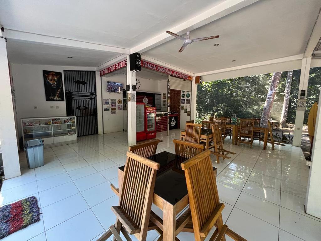 Capital O 92612 Penginapan D'Alas Purwo & Beachnearpadang Savana Sadengan Banyuwangi  Bagian luar foto