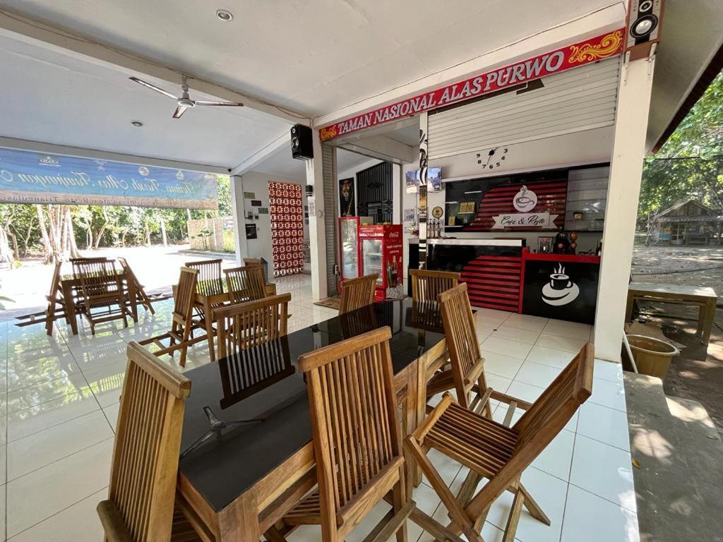 Capital O 92612 Penginapan D'Alas Purwo & Beachnearpadang Savana Sadengan Banyuwangi  Bagian luar foto